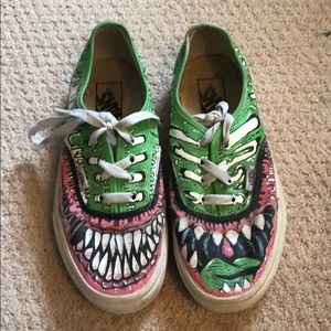 HAINDPAINTED CUSTOM SHOES